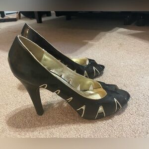 Steve Madden‎ black cut out peep toe heels size 10